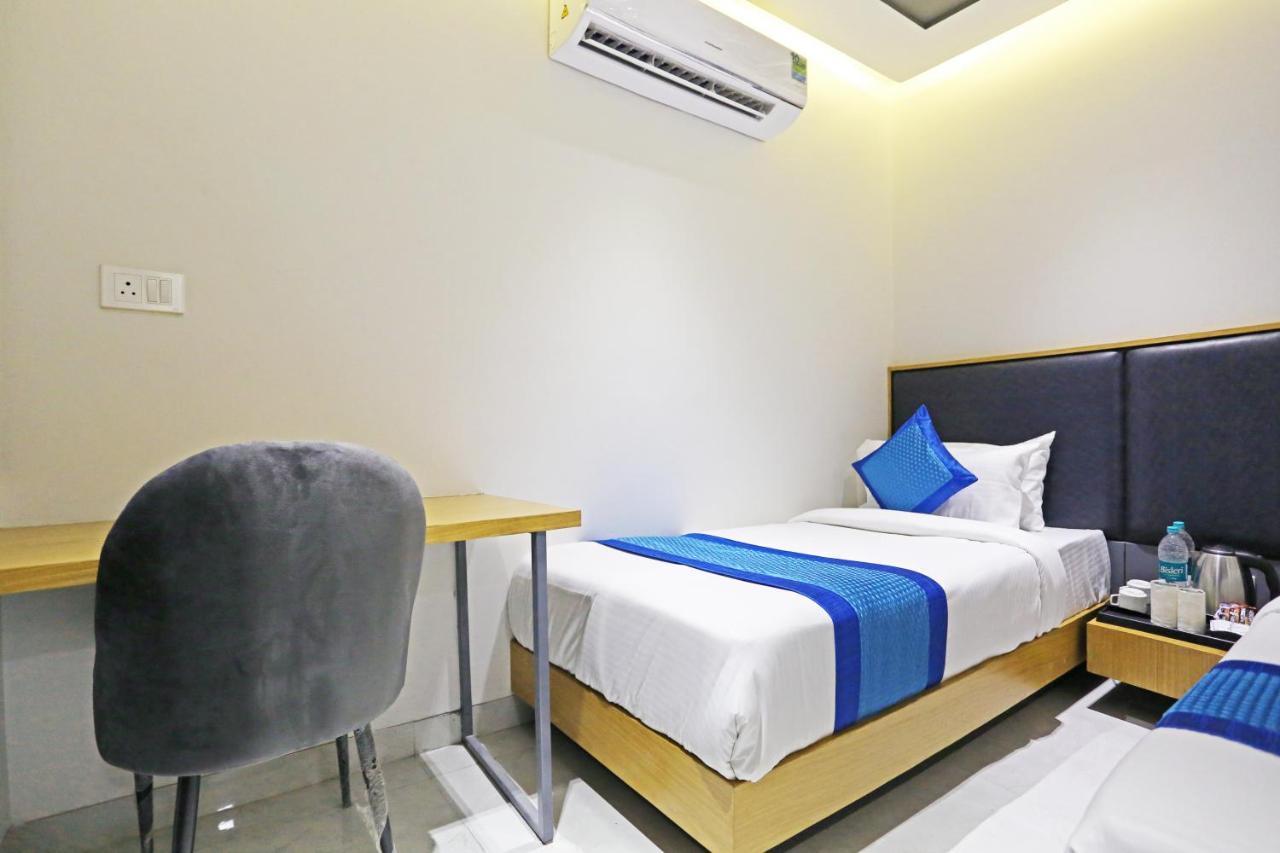 Hotel Apple Villa - Near Delhi Airport With Free Airport Transsfer Neu-Delhi Exterior foto