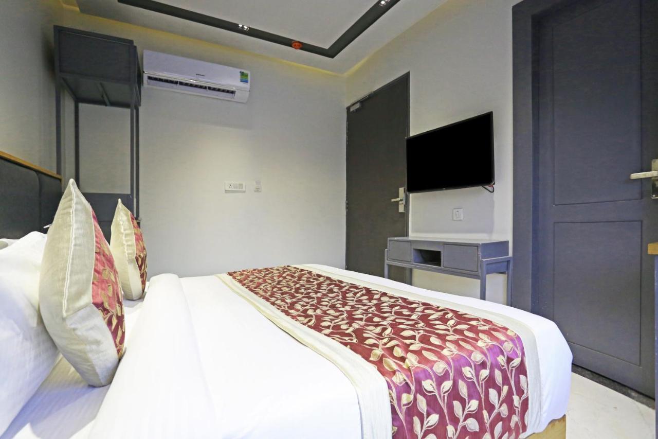 Hotel Apple Villa - Near Delhi Airport With Free Airport Transsfer Neu-Delhi Exterior foto